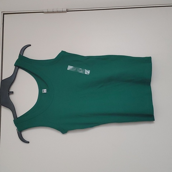 *NWT* Uniqlo's Green Cotton Long Round Neck Vest - Picture 2 of 12